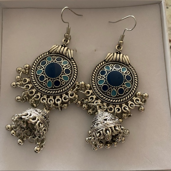 Bohemian dangling earrings - Picture 3 of 4